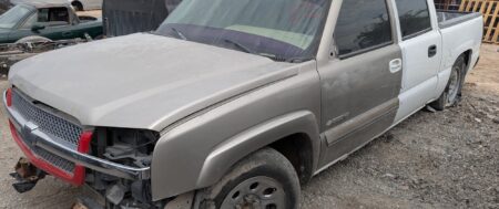 2003 CHEVY SILVERADO – DD4476