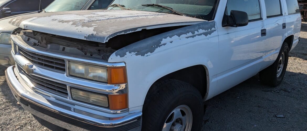 1996 CHEVY TAHOE – DD4617