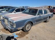 LINCOLN TOWN CAR 1988 – DD4653