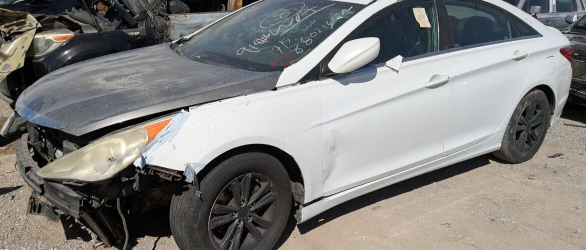 2013 HYUNDAI SONATA – DD4681