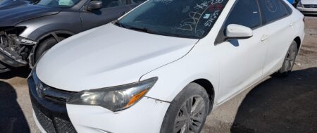 2016 TOYOTA CAMRY – DD4671