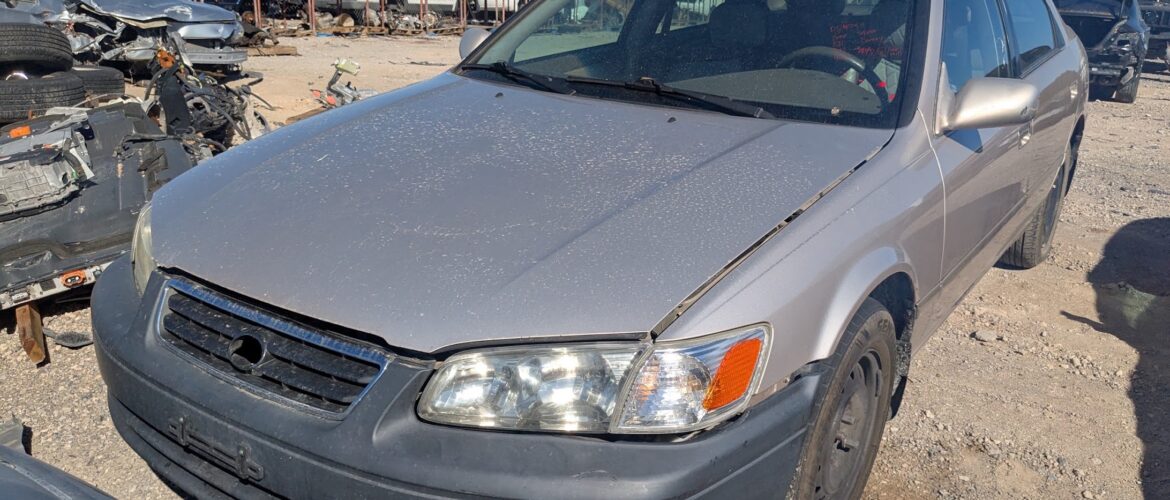 2000 TOYOTA CAMRY – DD4734